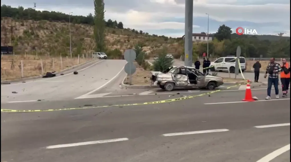 Çanakkale'de feci kaza! Yolcu otobüsü otomobile çarptı: 2 ölü