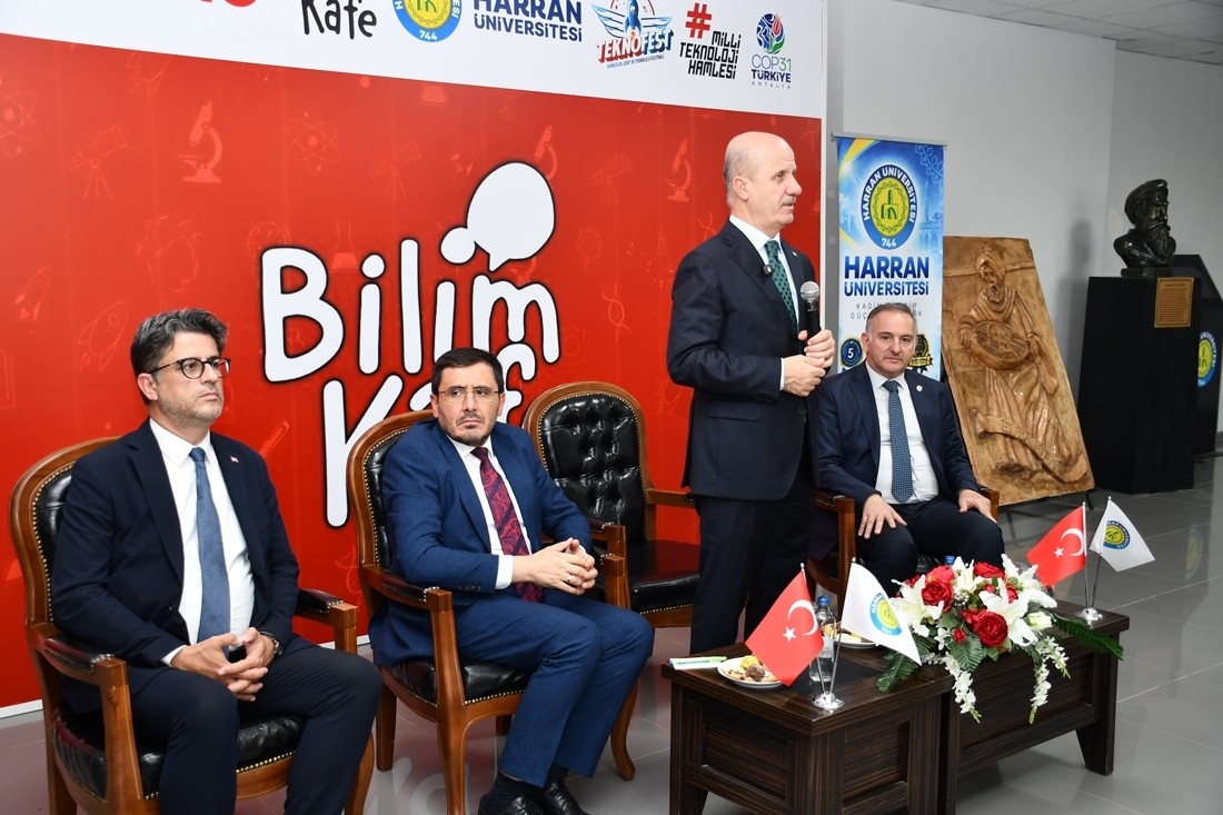 YÖK Başkanı Sayın Prof. Dr. Erol Özvar Öğrencilerle Buluştu: ÇOMÜ Rektörü Prof. Dr. R. Cüneyt Erenoğlu Harran Üniversitesi’ndeki 