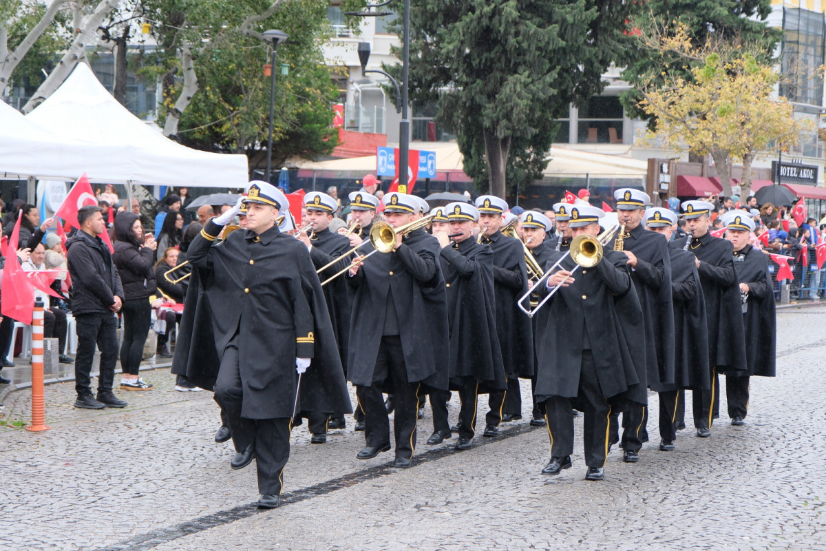 Çanakkale’de 29 Ekim Cumhuriyet Bayramı Törenle Kutlandı fotoğraf 13