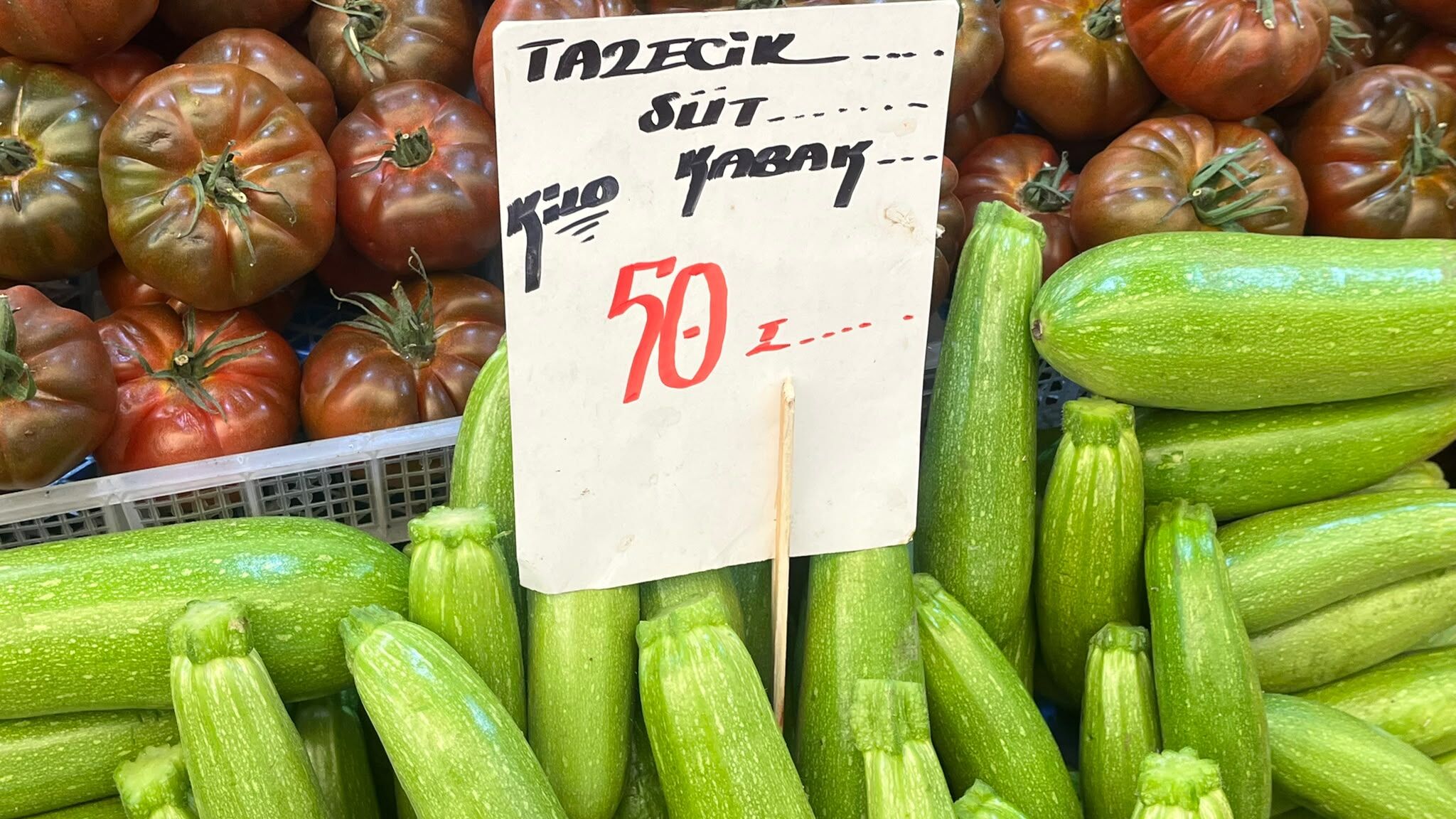 Çanakkale pazarında dikkat çeken sabah fiyatları