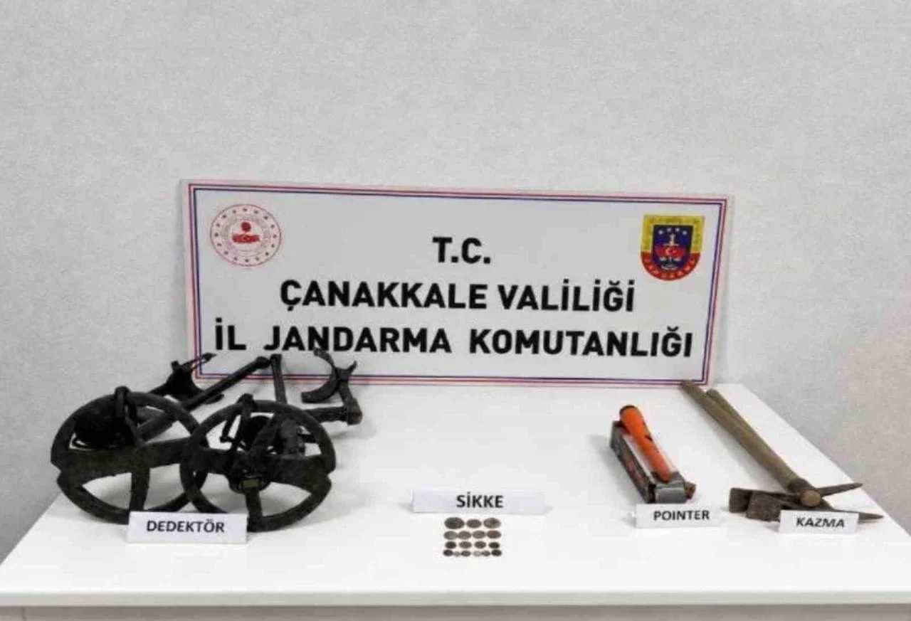 ÇANAKKALE’DE JANDARMA EKİPLERİNCE BAYRAMİÇ VE AYVACIK İLÇELERİNDE 2 KAÇAKÇILIK OPERASYONUNA...