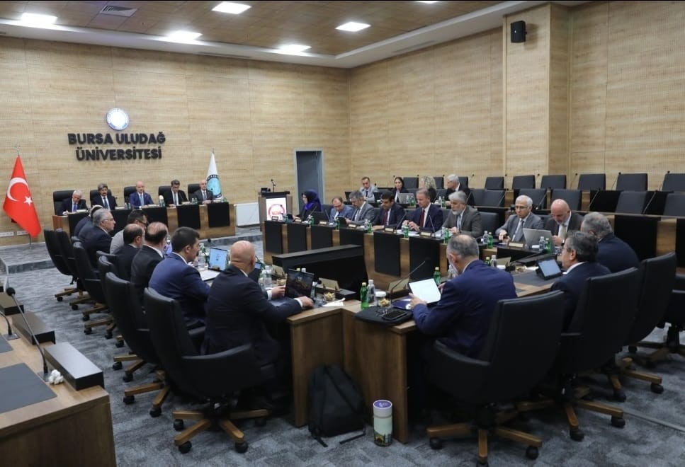 ÜAK Yönetim Kurulu Bursa’da Toplandı: Yükseköğretimde Eğitim Programlarının Geleceği Ele Alındı fotoğraf 2