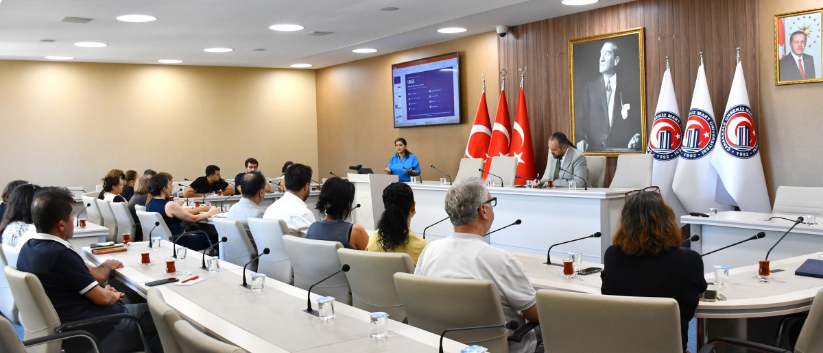 Üniversite Daire Başkanlarına UKGS Tanıtımı ve Geçiş Süreci Toplantısı Gerçekleştirildi fotoğraf 4