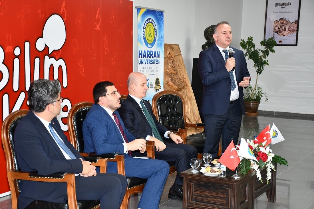 YÖK Başkanı Sayın Prof. Dr. Erol Özvar Öğrencilerle Buluştu: ÇOMÜ Rektörü Prof. Dr. R. Cüneyt Erenoğlu Harran Üniversitesi’ndeki 