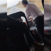 Seyir halinde yer değiştirdiler