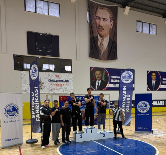 ÇOMÜ Spor Kulübü Bilek Güreşi Sporcularımızdan Gururlandıran Madalya Yağmuru!
