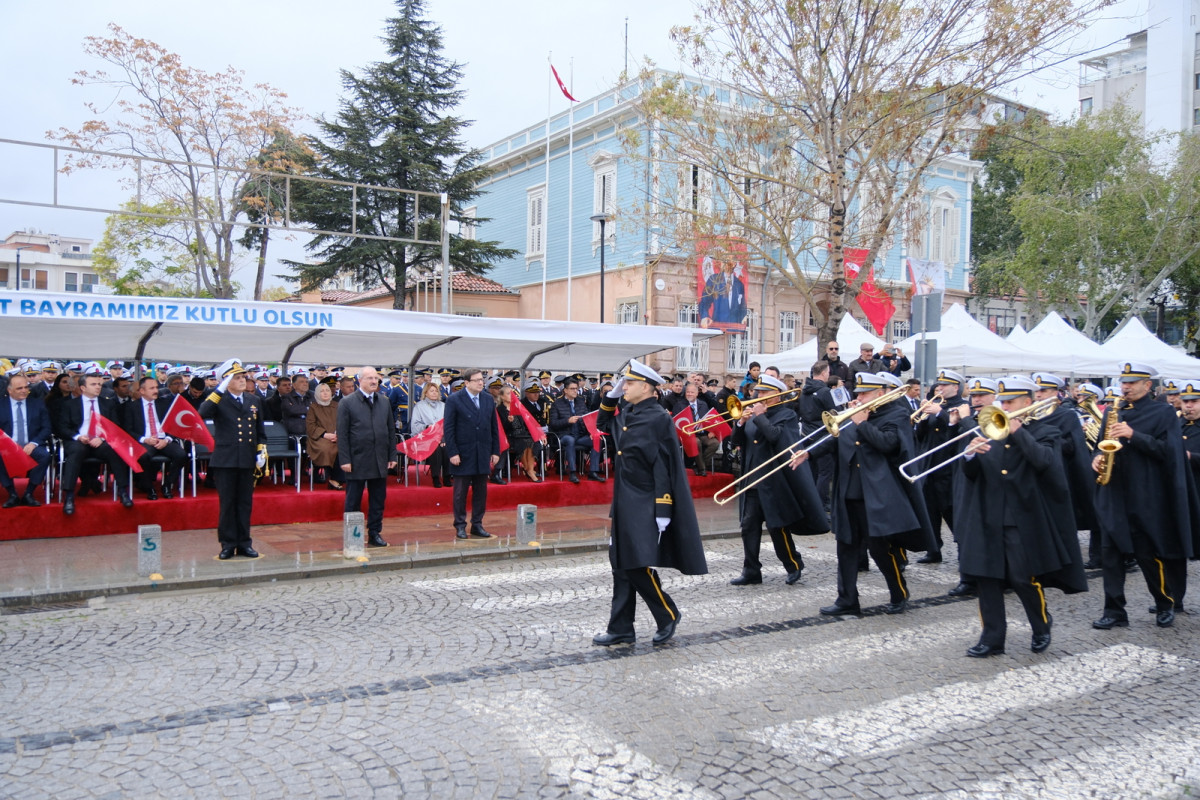 Çanakkale’de 29 Ekim Cumhuriyet Bayramı Törenle Kutlandı fotoğraf 15