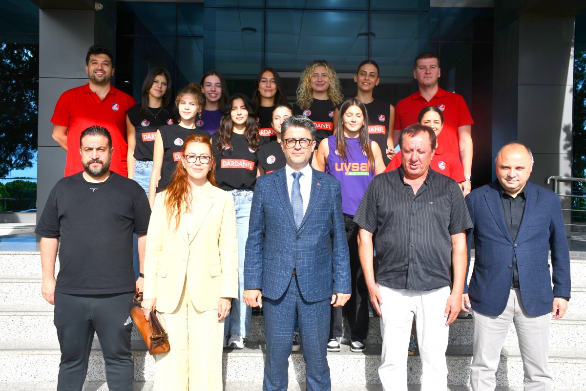 ÇOMÜ Kadın Voleybol Takımı Tarihinde İlk Kez 2. Lig’de fotoğraf 14