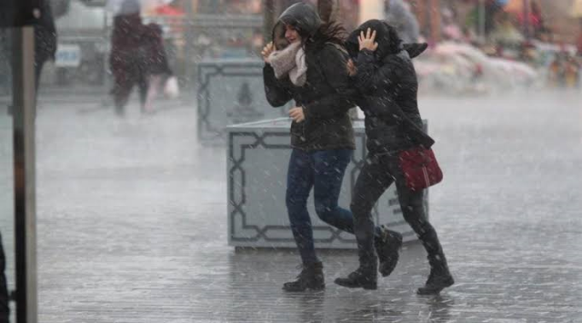 Meteoroloji'den İstanbul dahil 20 ile sarı kodlu uyarı! Sağanak ve fırtına geliyor