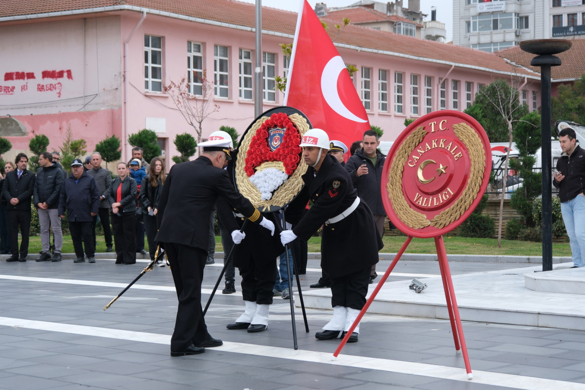 ÇOMÜ Ailesi 29 Ekim Cumhuriyet Bayramı Coşkusu Kutlamalarını Cumhuriyet Meydanı'nda Başlattı fotoğraf 5