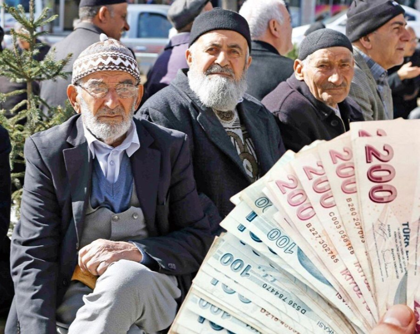 Eylül ayı bitmeden emeklilerin hesabına 25 bin TL yatacak