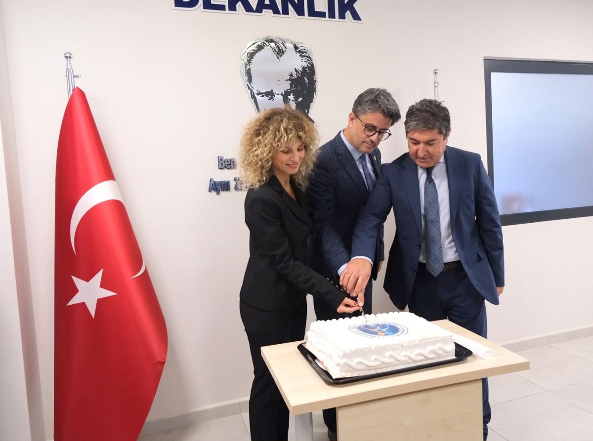 ÇOMÜ Spor Bilimleri Fakültesinde Devir Teslim Töreni Gerçekleştirildi fotoğraf 4