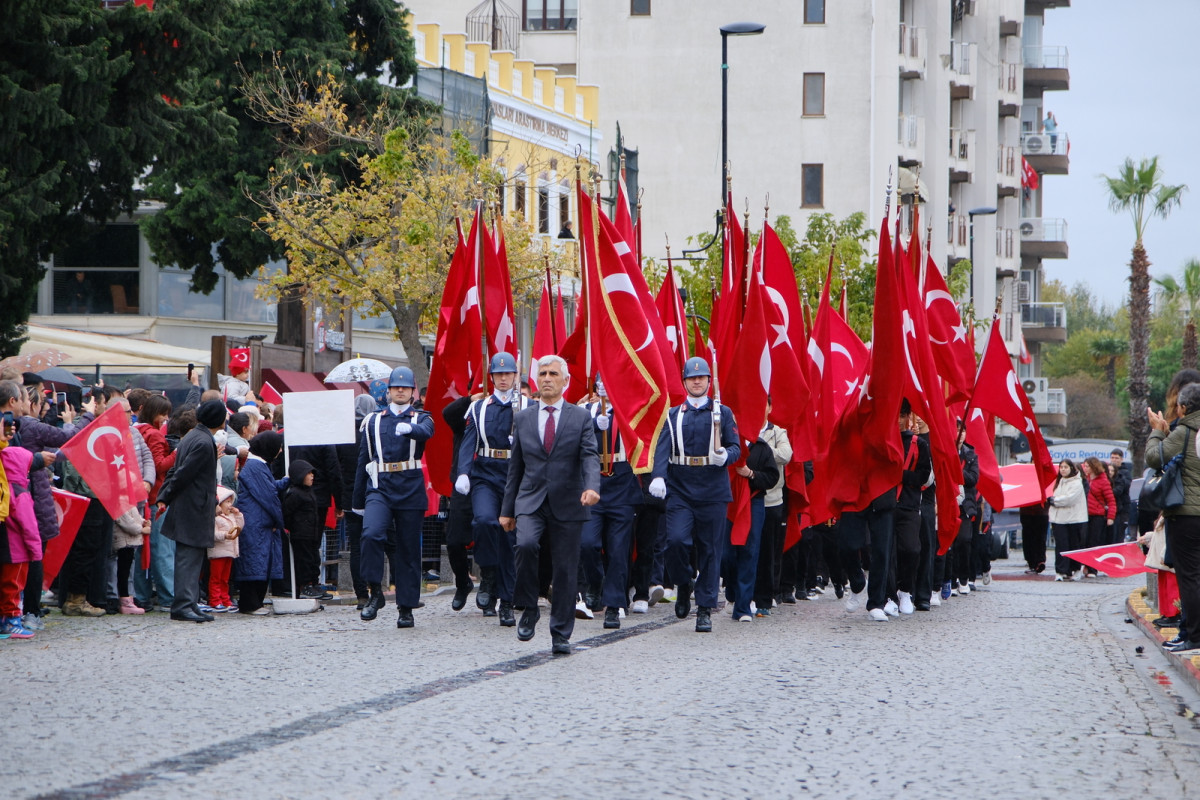 Çanakkale’de 29 Ekim Cumhuriyet Bayramı Törenle Kutlandı fotoğraf 17