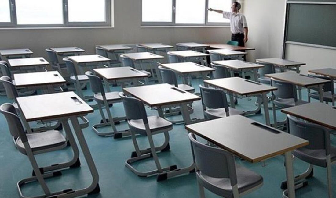 Çanakkale’de 15 Ekim Perşembe günü okullar tatil edildi mi? 15 Ekim Perşembe günü Çanakkale'de okulların tatil olduğuna yönelik henüz