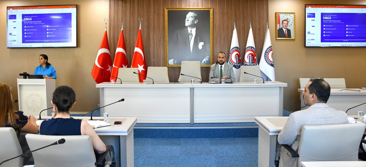 Üniversite Daire Başkanlarına UKGS Tanıtımı ve Geçiş Süreci Toplantısı Gerçekleştirildi fotoğraf 1