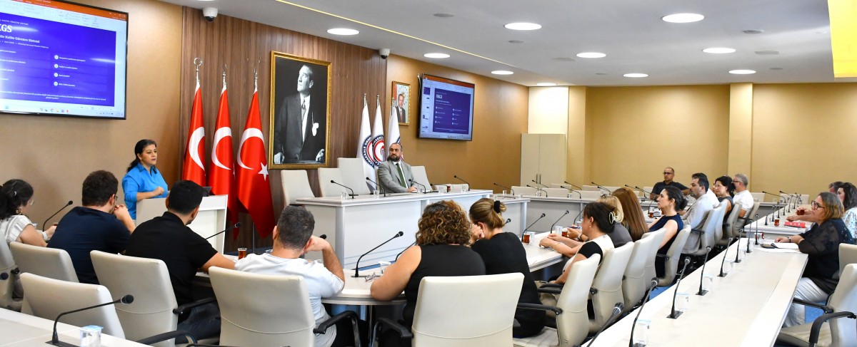 Üniversite Daire Başkanlarına UKGS Tanıtımı ve Geçiş Süreci Toplantısı Gerçekleştirildi fotoğraf 3