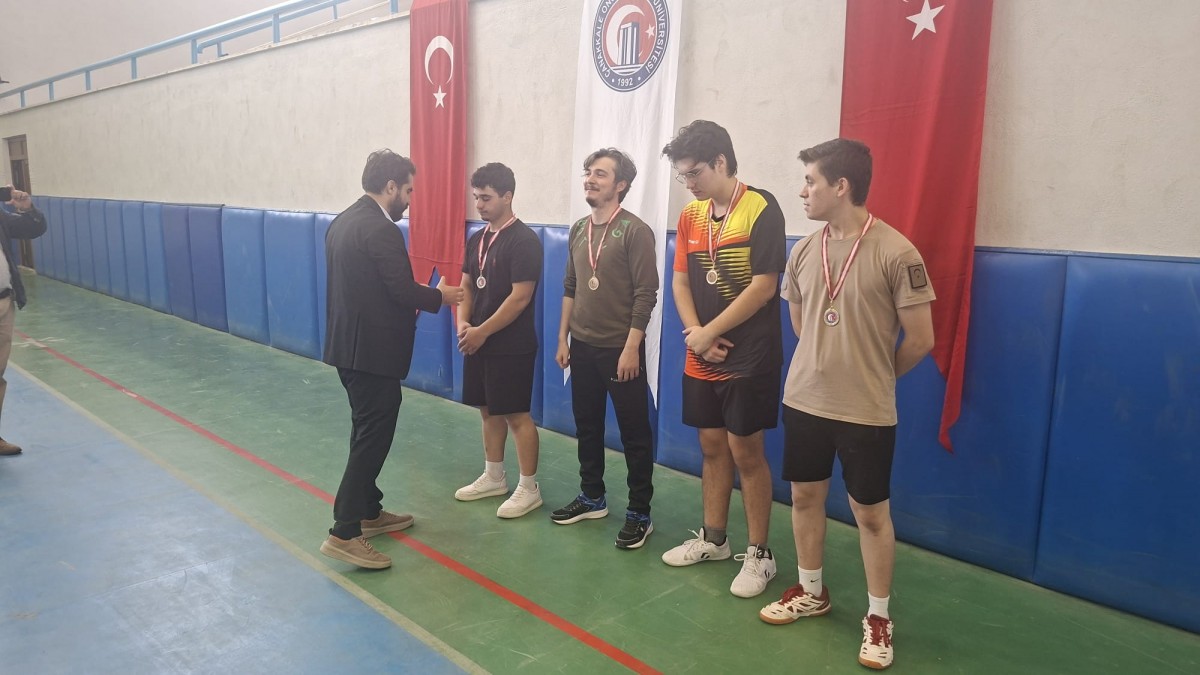 ÇOMÜ’de Raketler Yarıştı: 
