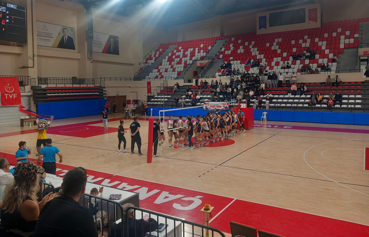 ÇOMÜ Spor Kulübü’nden Net Galibiyet: "Amacımız Güçlü Bir Voleybol Kültürü Oluşturmak" fotoğraf 3