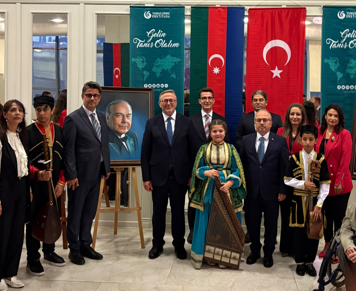 Çanakkale’den Bakü’ye “Ortak Medeniyet” Sergisi, Türkiye Cumhuriyeti’nin 103. Yılında Başkentte Sanatseverlerle Buluştu fotoğraf 1