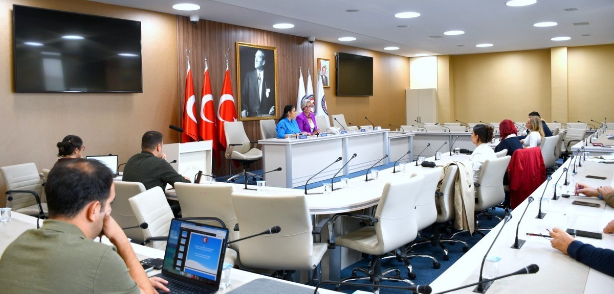 ÇOMÜ Program Akreditasyonu Danışma Kurulu Toplantısı Gerçekleştirildi fotoğraf 4